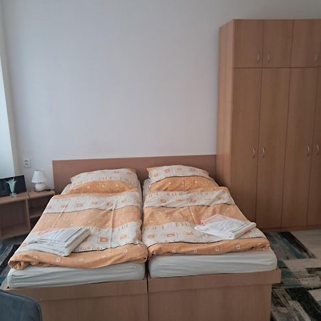 科希策 Sd Urbankova 2旅舍 外观 照片