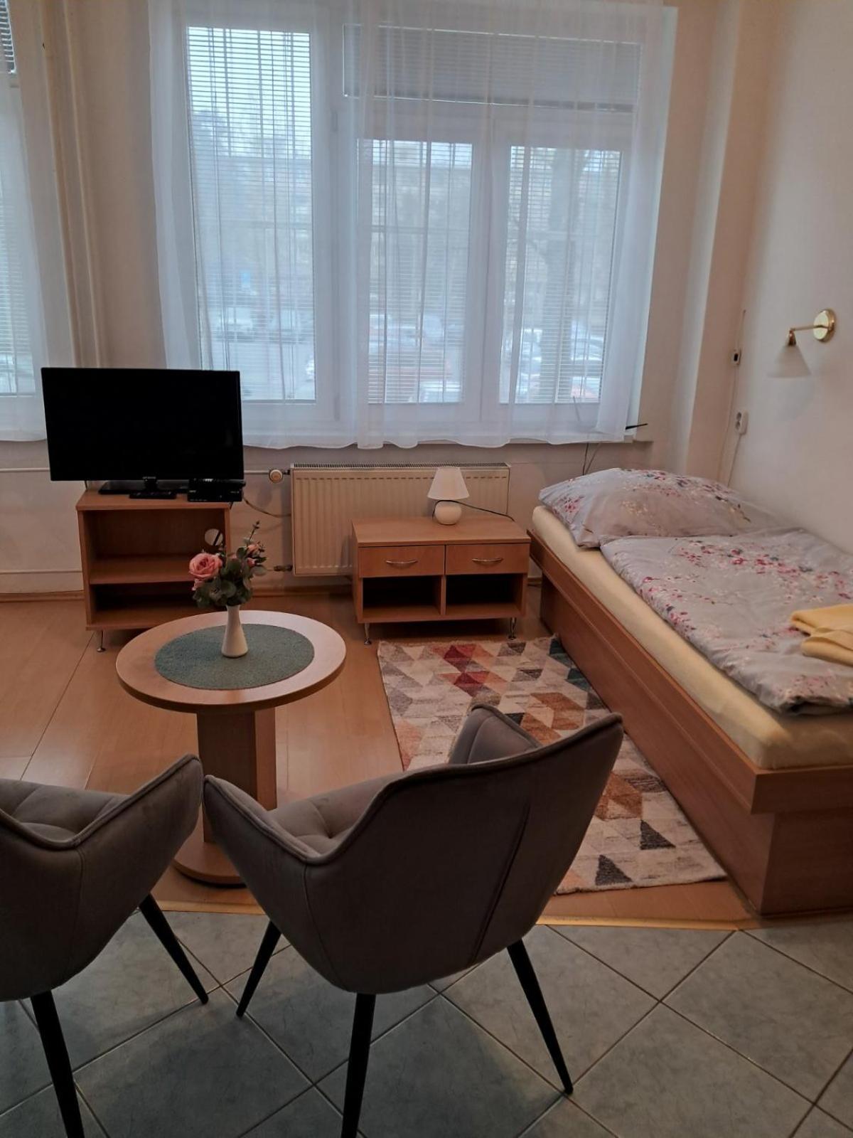 科希策 Sd Urbankova 2旅舍 外观 照片